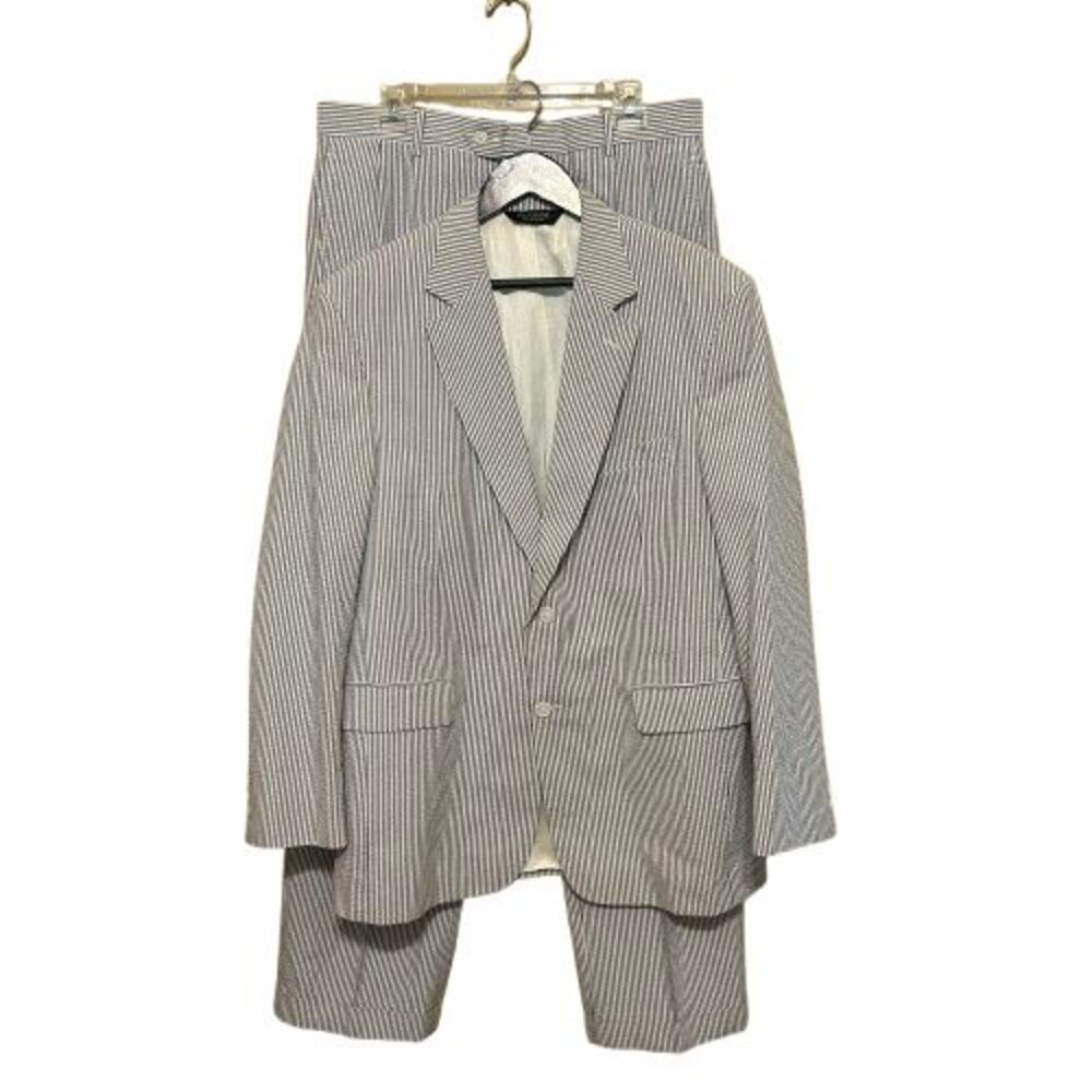 Jos. A. Bank Seersucker Suit Blazer 41R Pants 36 x33 Blue White Stripe Summer